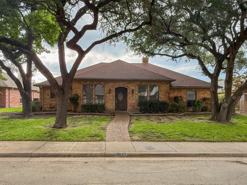 6643 Garlinghouse Lane, Dallas, TX 75252