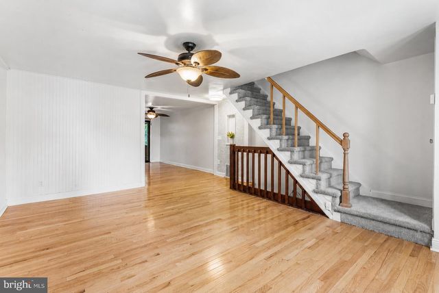 390 GLEN COVE, Collingdale, PA 19023