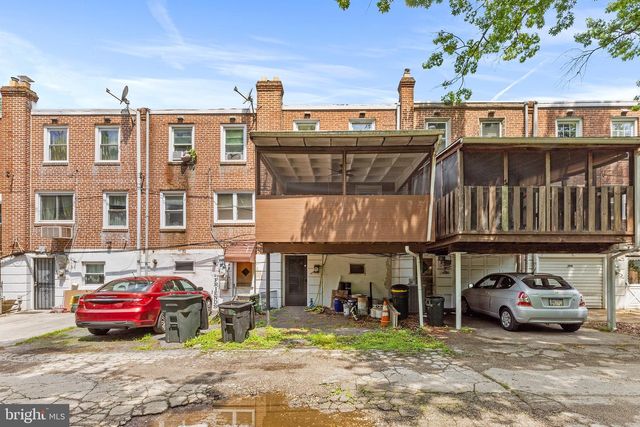 390 GLEN COVE, Collingdale, PA 19023