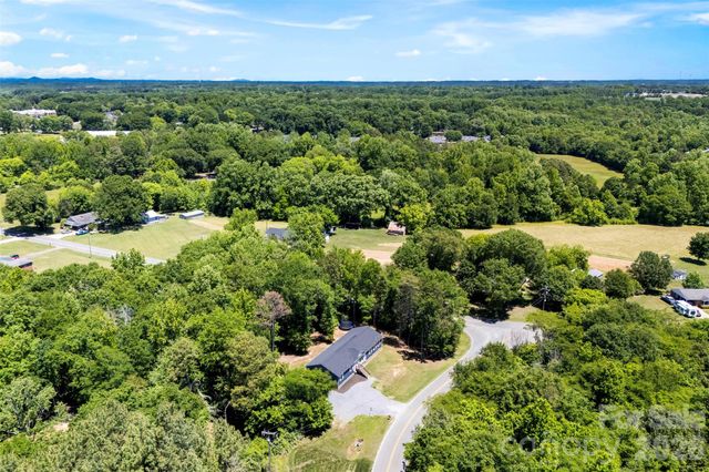 959 Wendover Heights Drive, Shelby, NC 28150