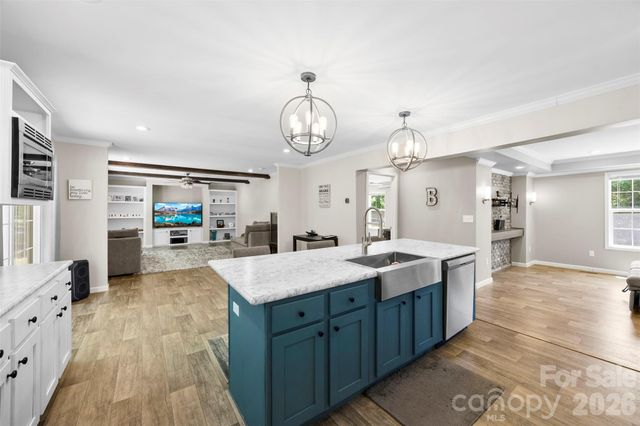 959 Wendover Heights Drive, Shelby, NC 28150