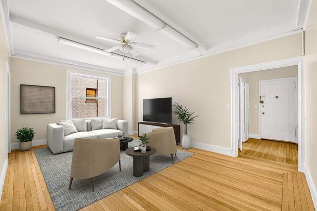 150 E 49th St Apt 3E, New York City, NY 10017
