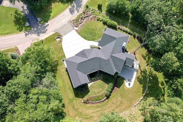 11702 N Heritage Ridge, Edgerton, WI 53534