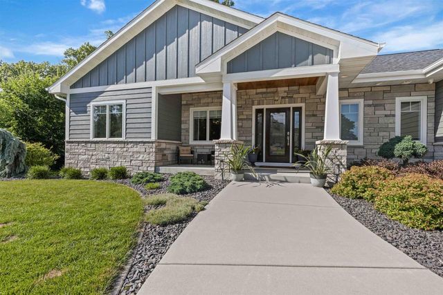 11702 N Heritage Ridge, Edgerton, WI 53534