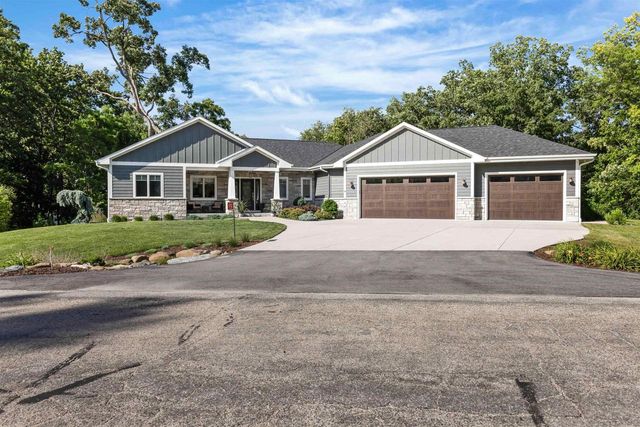 11702 N Heritage Ridge, Edgerton, WI 53534