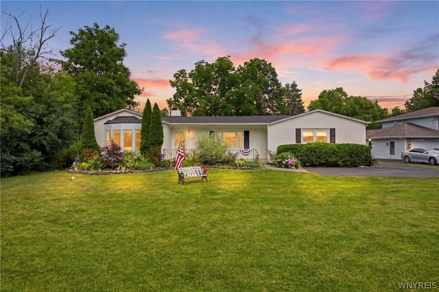 4049 River Road, Lewiston, NY 14174