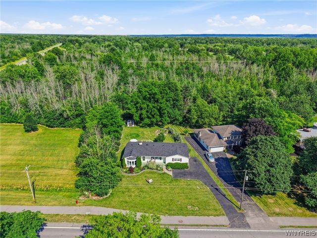 4049 River Road, Lewiston, NY 14174