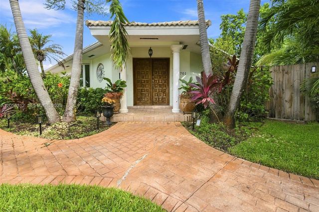 701 Westward Drive, Miami Springs, FL 33166