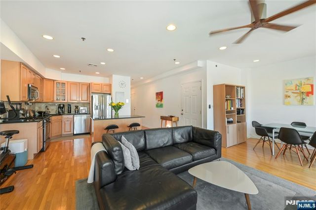 86 Clinton Street 4, Hoboken, NJ 07030