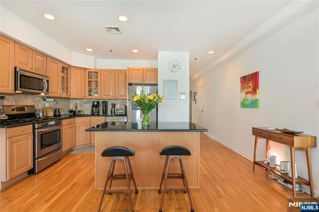 86 Clinton Street 4, Hoboken, NJ 07030