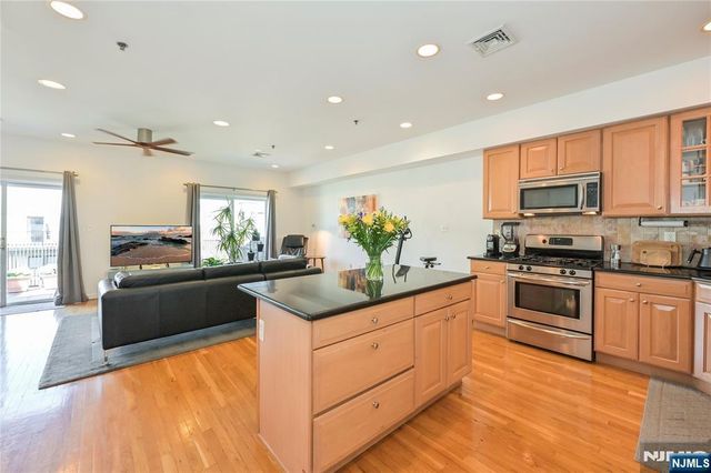 86 Clinton Street 4, Hoboken, NJ 07030