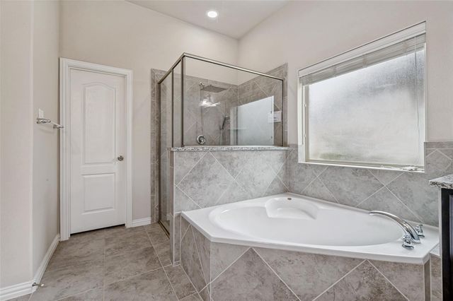 824 Water Garden Circle, Little Elm, TX 75068