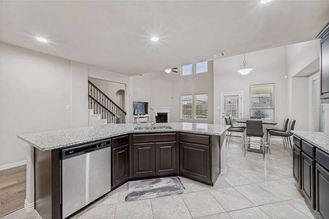 824 Water Garden Circle, Little Elm, TX 75068