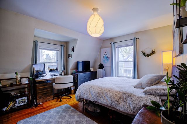 27 Seattle, Boston, MA 02134