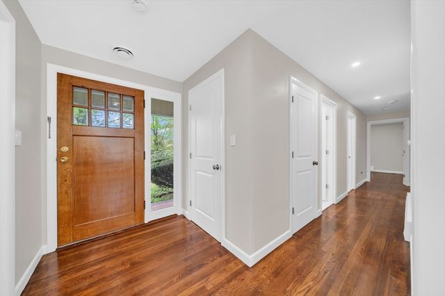 35 Peters St 1, North Andover, MA 01845