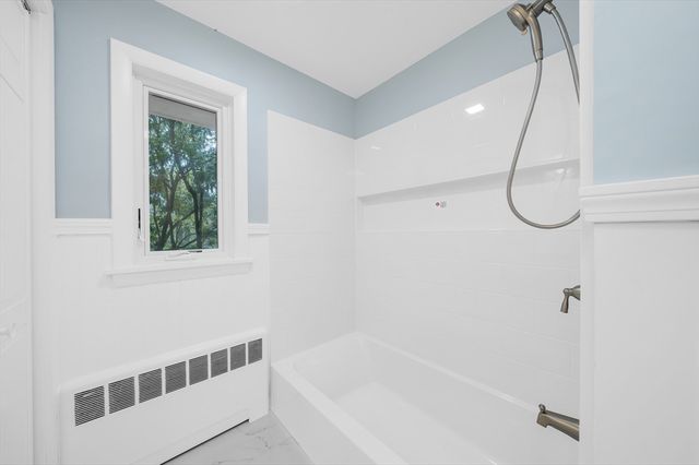 35 Peters St 1, North Andover, MA 01845