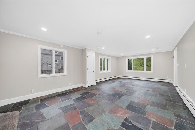 35 Peters St 1, North Andover, MA 01845