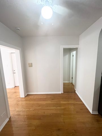 950 N Kildare Avenue 1, Chicago, IL 60651