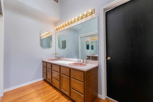 5821 W 127th Street, Palos Heights, IL 60463