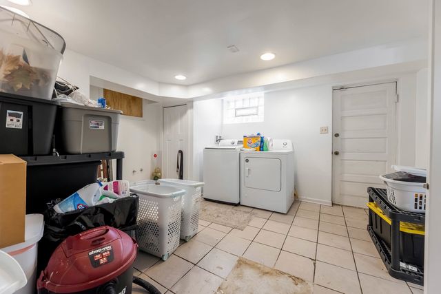 5821 W 127th Street, Palos Heights, IL 60463