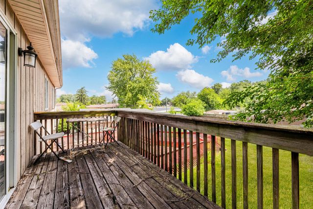 5821 W 127th Street, Palos Heights, IL 60463