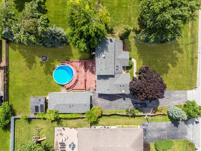 5821 W 127th Street, Palos Heights, IL 60463
