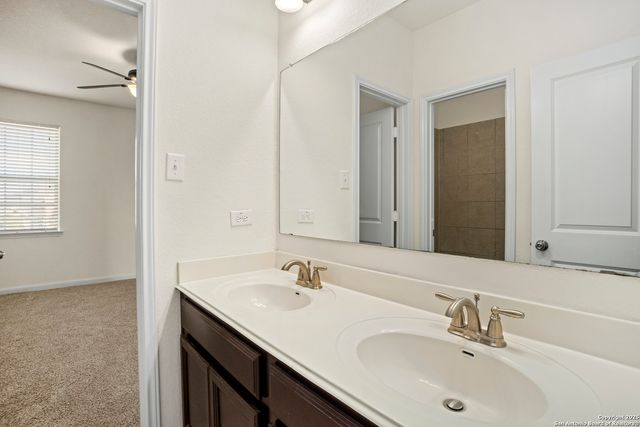 8511 Ivy Curl, Schertz, TX 78154