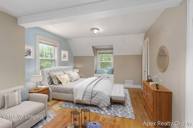 555 E Central Avenue, Zeeland, MI 49464