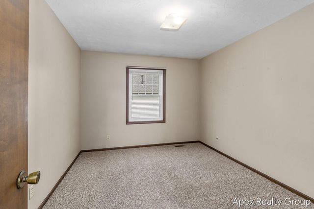 555 E Central Avenue, Zeeland, MI 49464