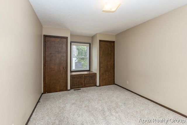 555 E Central Avenue, Zeeland, MI 49464