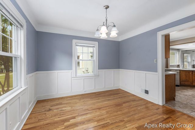 555 E Central Avenue, Zeeland, MI 49464
