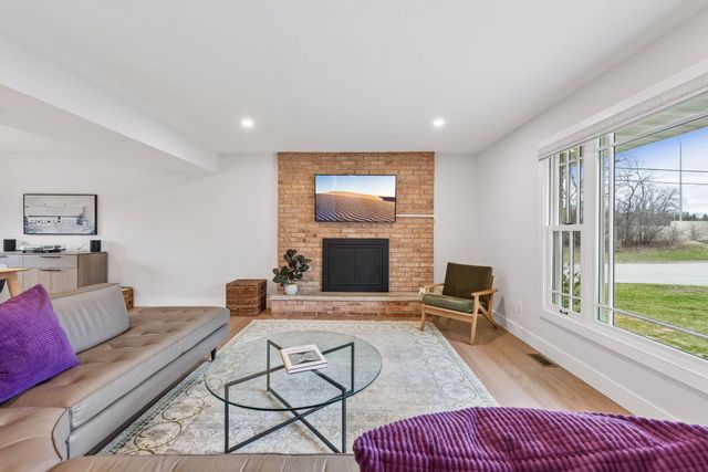 4921 Trillium Lane, Edina, MN 55435