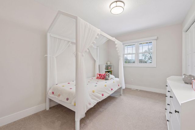 4921 Trillium Lane, Edina, MN 55435