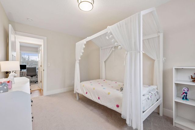 4921 Trillium Lane, Edina, MN 55435