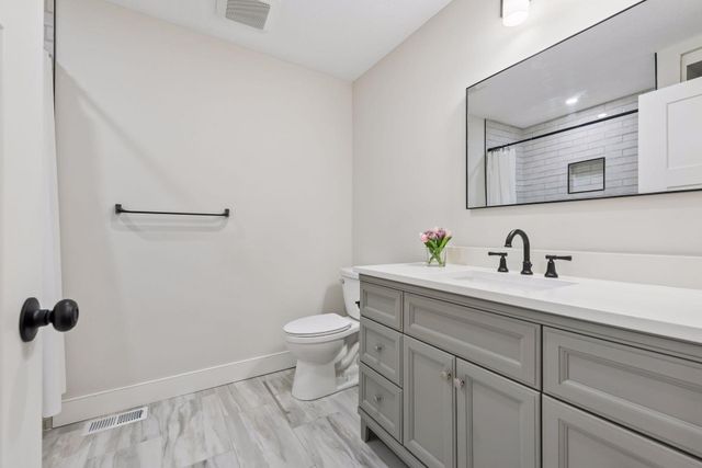 4921 Trillium Lane, Edina, MN 55435