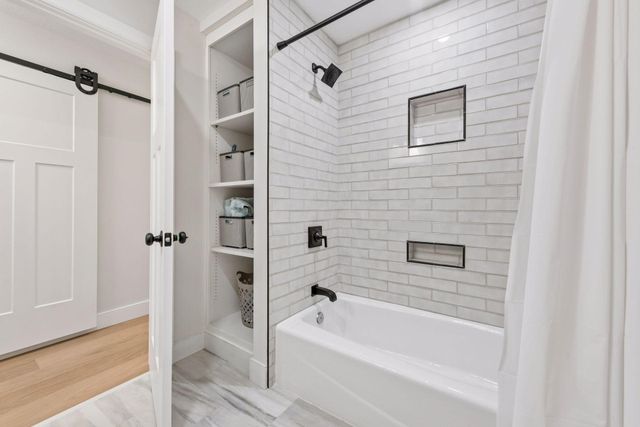 4921 Trillium Lane, Edina, MN 55435