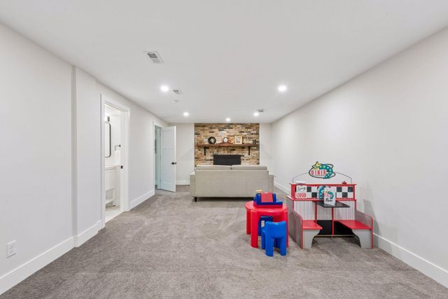 4921 Trillium Lane, Edina, MN 55435