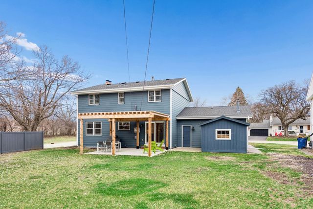 4921 Trillium Lane, Edina, MN 55435