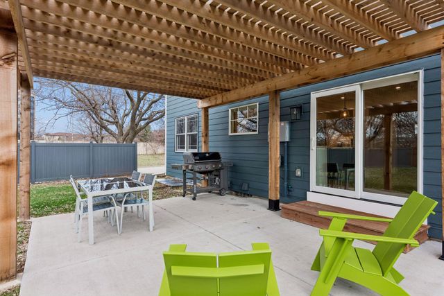 4921 Trillium Lane, Edina, MN 55435