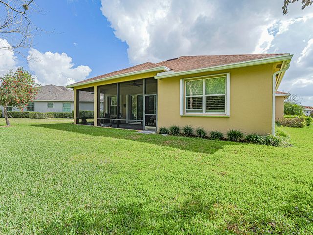 753 SW Fortunella Cir Circle SW, Vero Beach, FL 32968