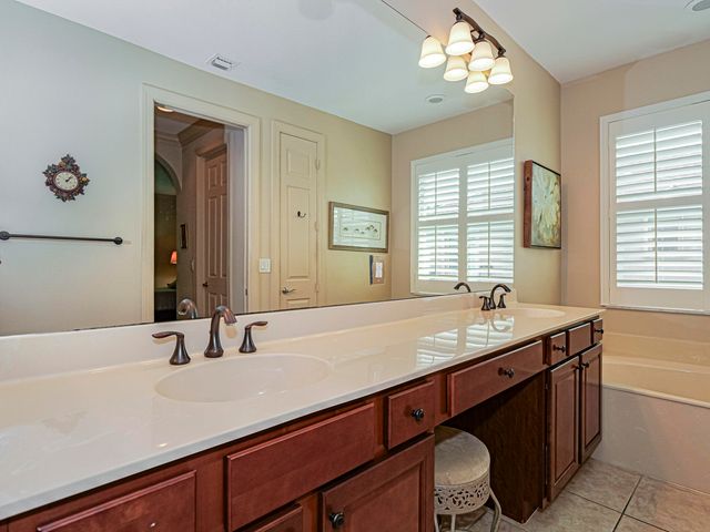 753 SW Fortunella Cir Circle SW, Vero Beach, FL 32968