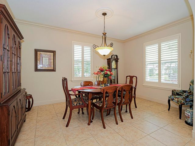 753 SW Fortunella Cir Circle SW, Vero Beach, FL 32968