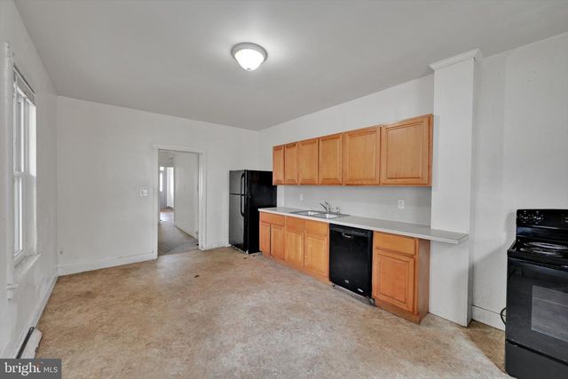 22 W FULTON ST, Ephrata, PA 17522