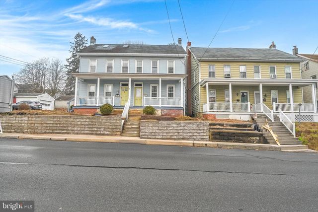 22 W FULTON ST, Ephrata, PA 17522