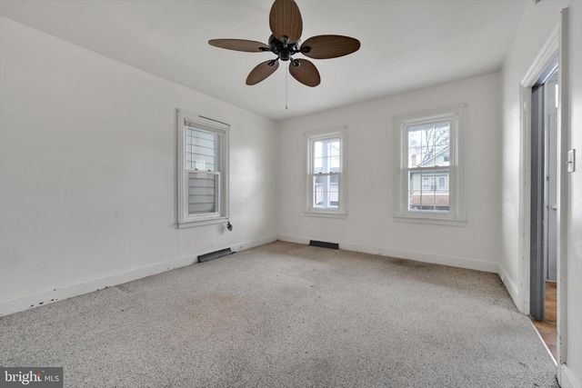 22 W FULTON ST, Ephrata, PA 17522