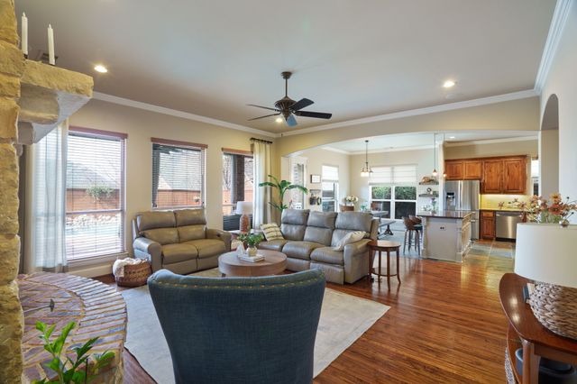 9144 Calvert Road, Lantana, TX 76226