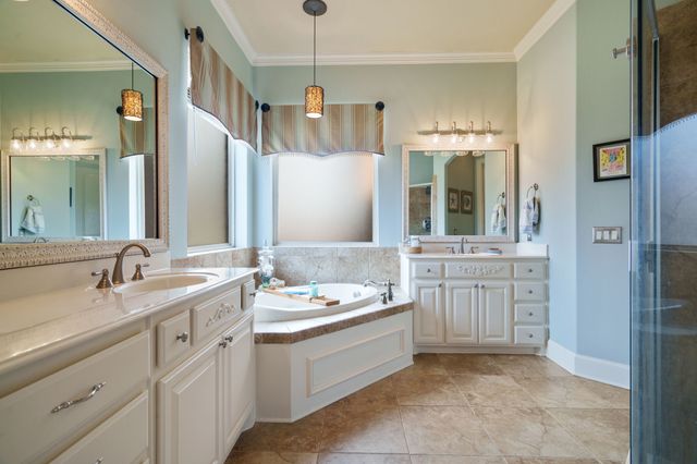 9144 Calvert Road, Lantana, TX 76226