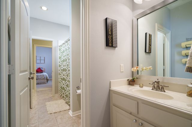 9144 Calvert Road, Lantana, TX 76226