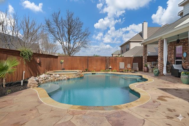 9144 Calvert Road, Lantana, TX 76226