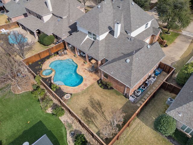 9144 Calvert Road, Lantana, TX 76226